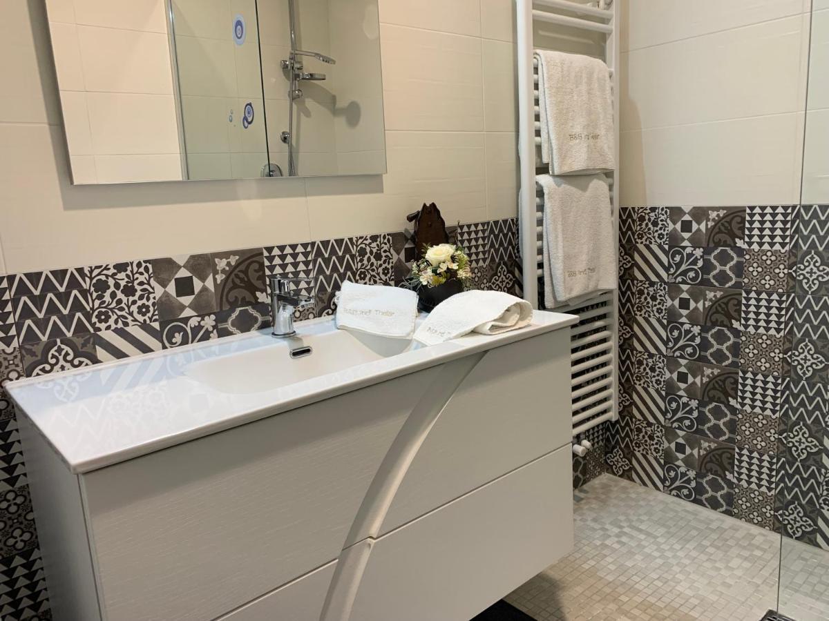 Bed & Breakfast Indi Thelar Villa Guardia ภายนอก รูปภาพ