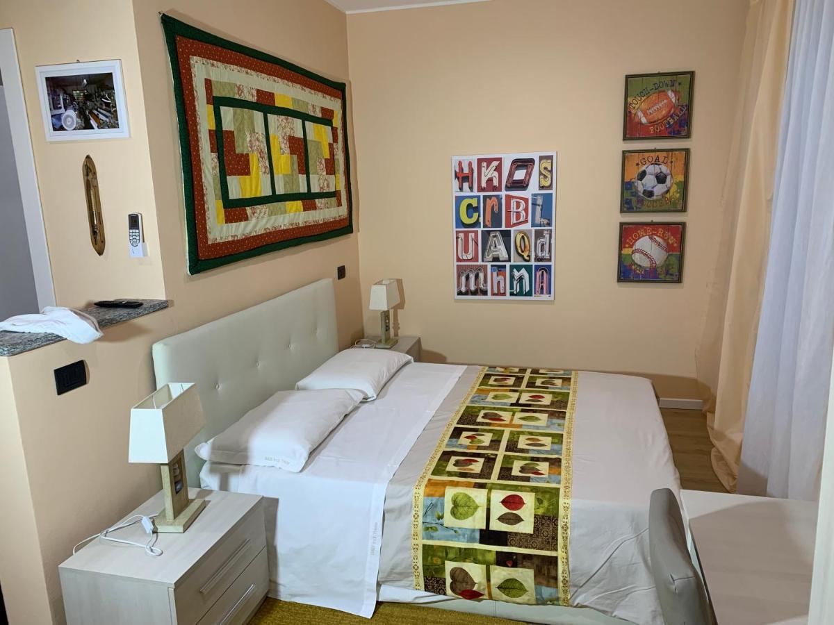 Bed & Breakfast Indi Thelar Villa Guardia ภายนอก รูปภาพ